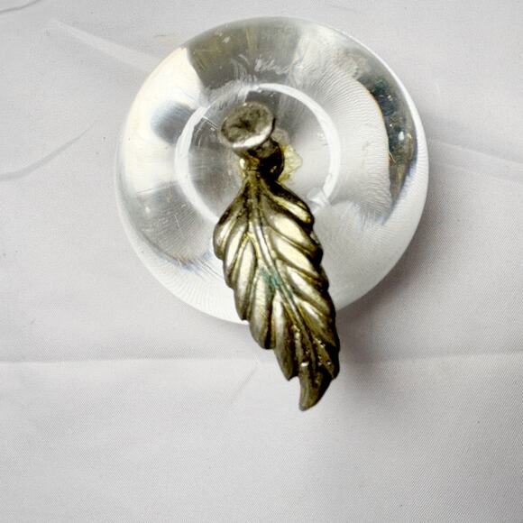 Vintage Glass Apple Paperweight Fabergé Style, Taiwan Made, Unsigned Collectible - Picture 4 of 5